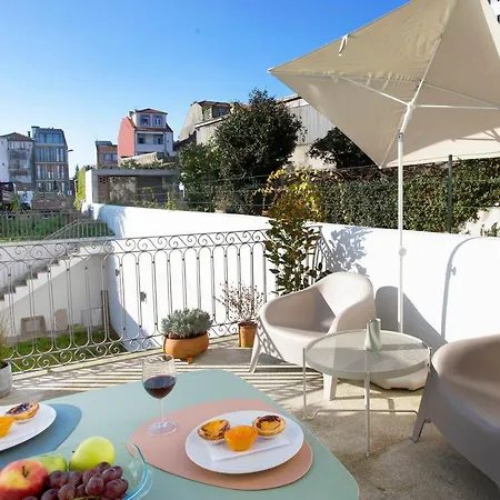 Walaa Home@almada Terrace By Lovelystay Porto