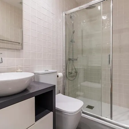 Walaa Home@almada Terrace By Lovelystay * Oporto